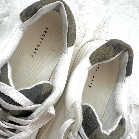 Sanctuary Daytripper Low Top Sneakers White with Camo Accent Size 6M - Picture 8 of 15